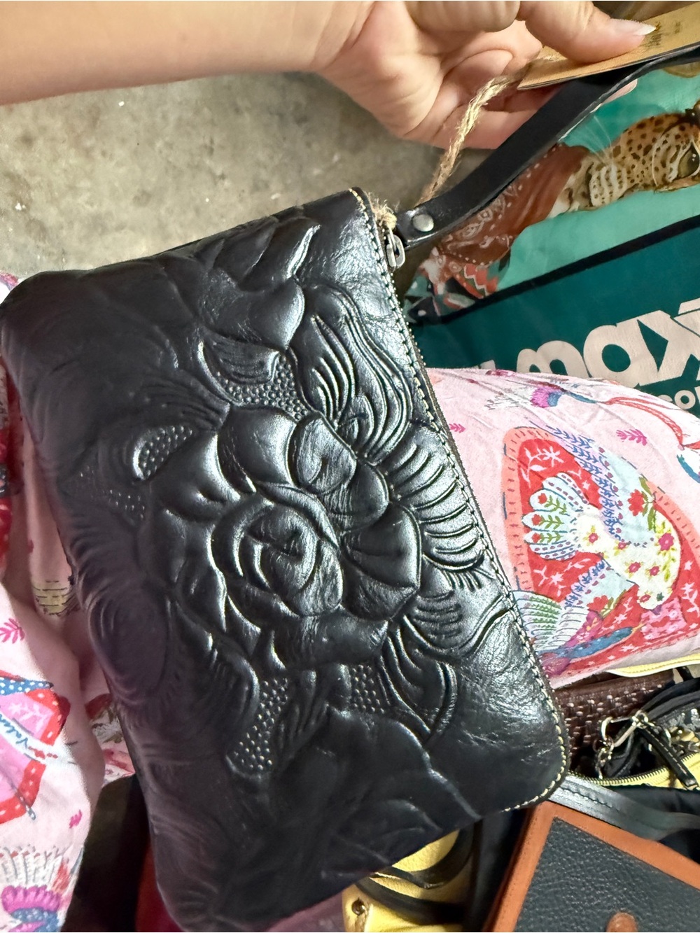 Patricia Nash Black Tooled Leather Crossbody Purse - Picture 2 of 6